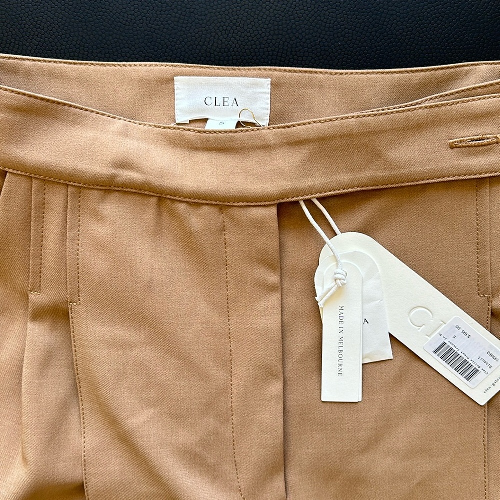 NWT Clea Billie Pleat Trousers in Biscuit
